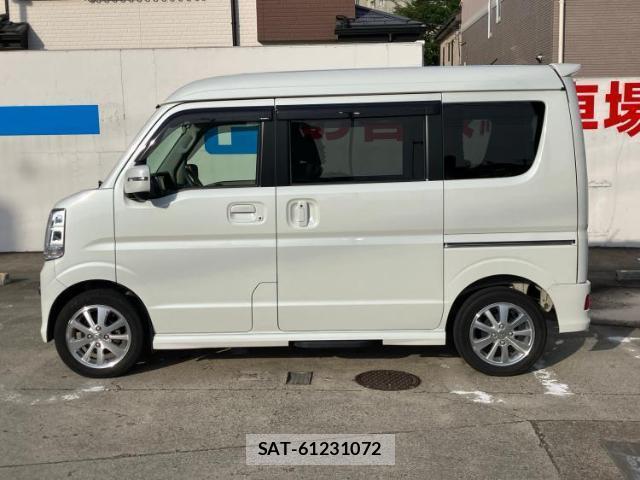 Suzuki EVERY WAGON 2022-11 8225262-1