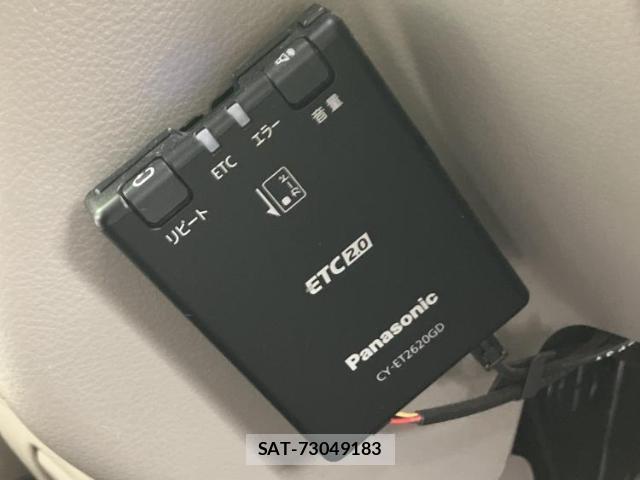 Suzuki EVERY WAGON 2023-03 8225450-17