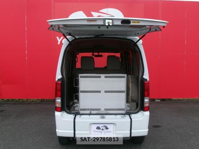 Suzuki EVERY WAGON 2013-06 8225650-0