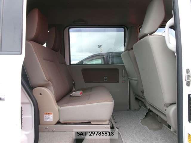 Suzuki EVERY WAGON 2013-06 8225650-11