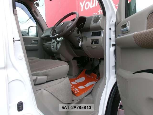 Suzuki EVERY WAGON 2013-06 8225650-8