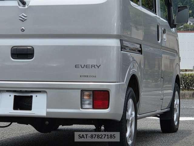 Suzuki EVERY 2017-01 8218135-15