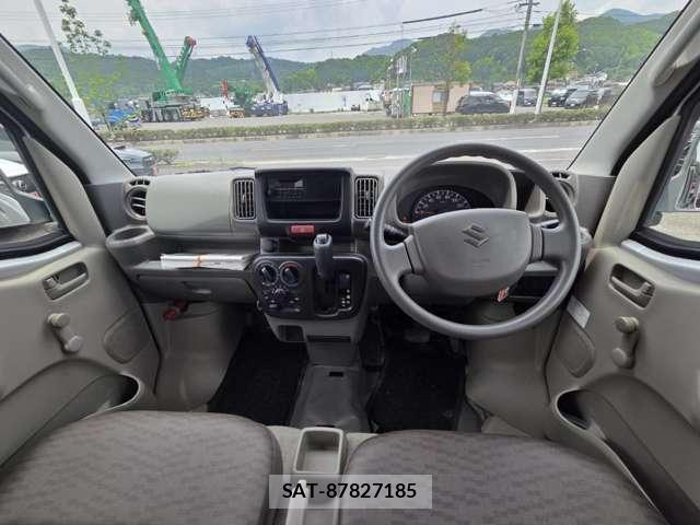 Suzuki EVERY 2017-01 8218135-2