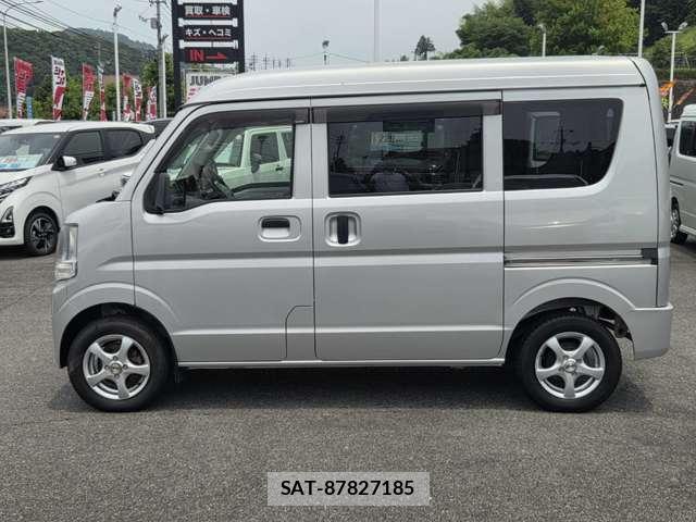 Suzuki EVERY 2017-01 8218135-3