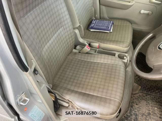 Suzuki EVERY 2011-10 8219581-6