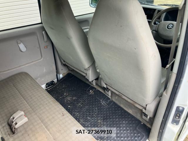 Suzuki EVERY 2006-03 8219826-8