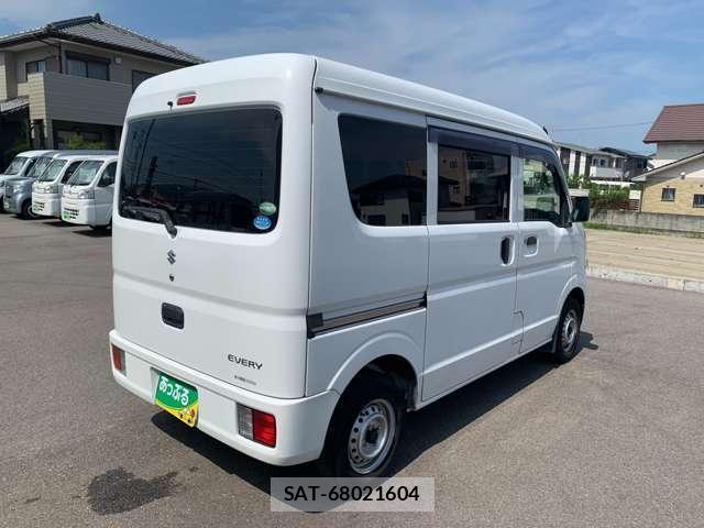 Suzuki EVERY 2018-11 8220351-5