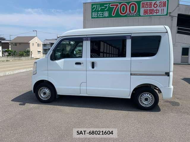 Suzuki EVERY 2018-11 8220351-8