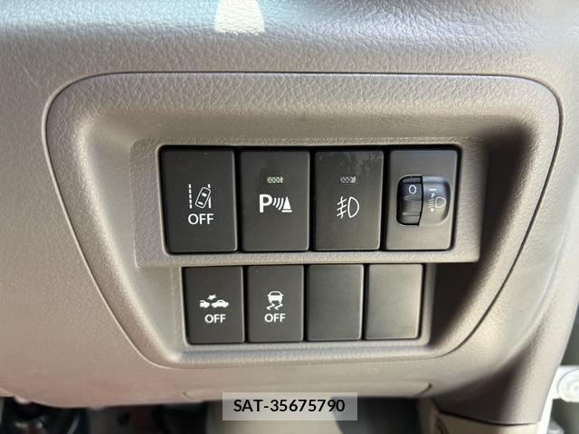 Suzuki EVERY 2021-07 8221115-16
