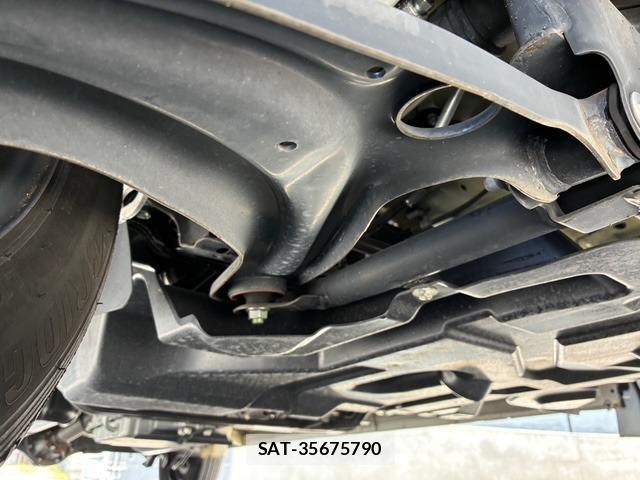 Suzuki EVERY 2021-07 8221115-18