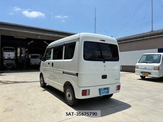 Suzuki EVERY 2021-07 8221115-7