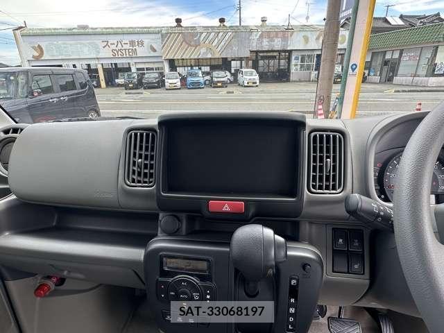 Suzuki EVERY 2025-08 8221289-12
