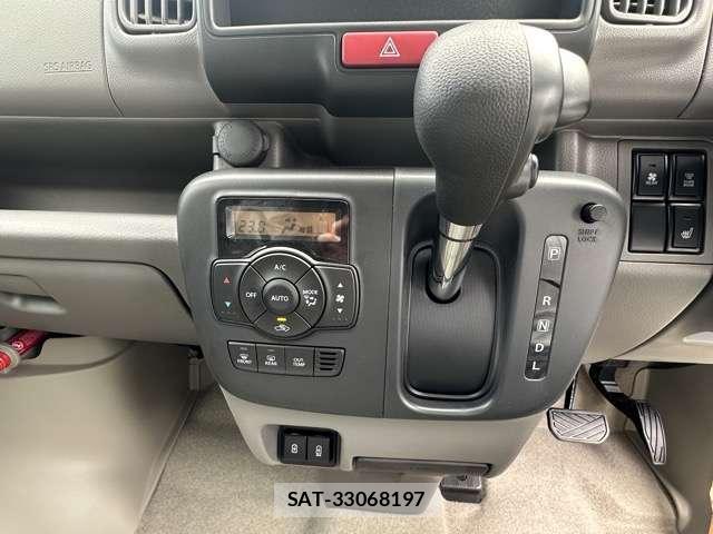 Suzuki EVERY 2025-08 8221289-6