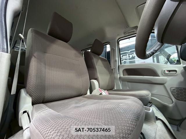 Suzuki EVERY 2015-04 8221399-10
