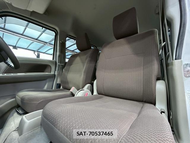 Suzuki EVERY 2015-04 8221399-17