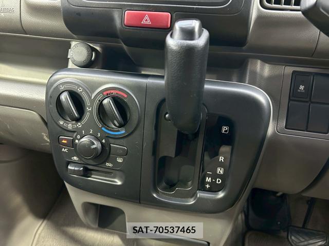 Suzuki EVERY 2015-04 8221399-19