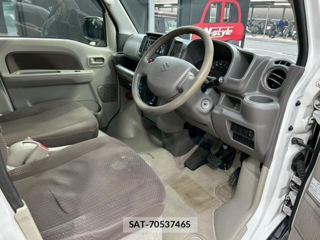 Suzuki EVERY 2015-04 8221399-9