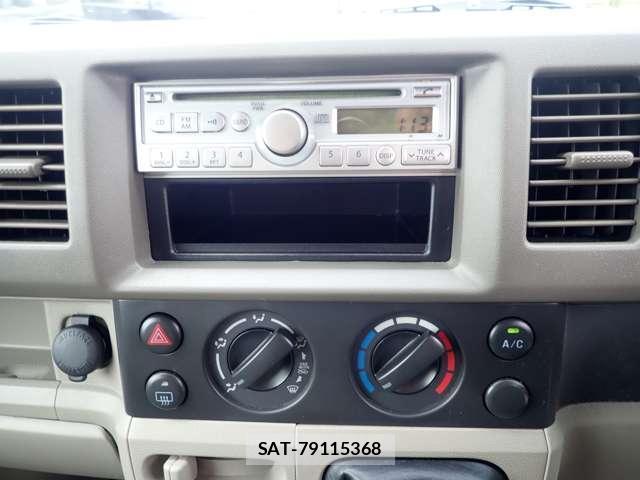 Suzuki EVERY 2010-02 8221466-10