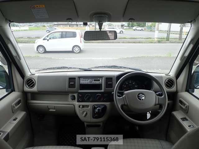 Suzuki EVERY 2010-02 8221466-3