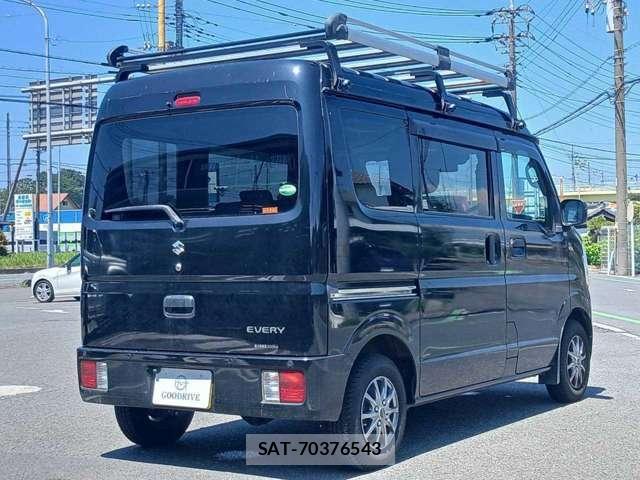 Suzuki EVERY 2019-11 8222670-1