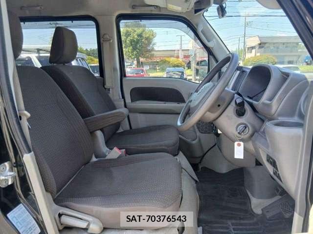 Suzuki EVERY 2019-11 8222670-4