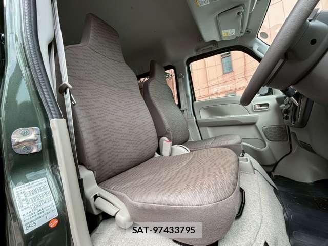 Suzuki EVERY 2023-02 8222766-7