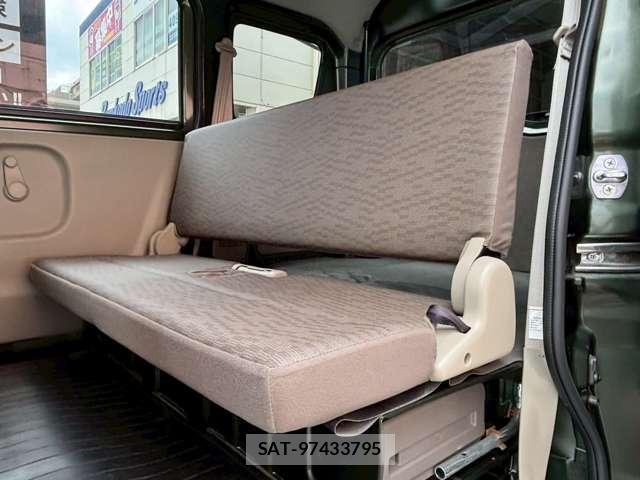 Suzuki EVERY 2023-02 8222766-9