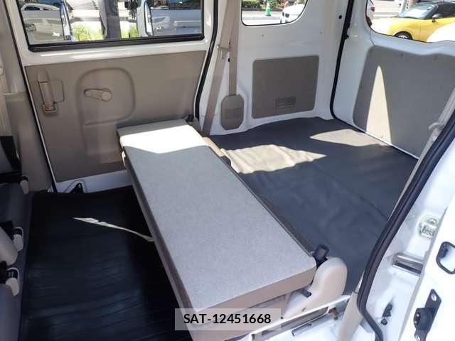 Suzuki EVERY 2024-01 8223837-10