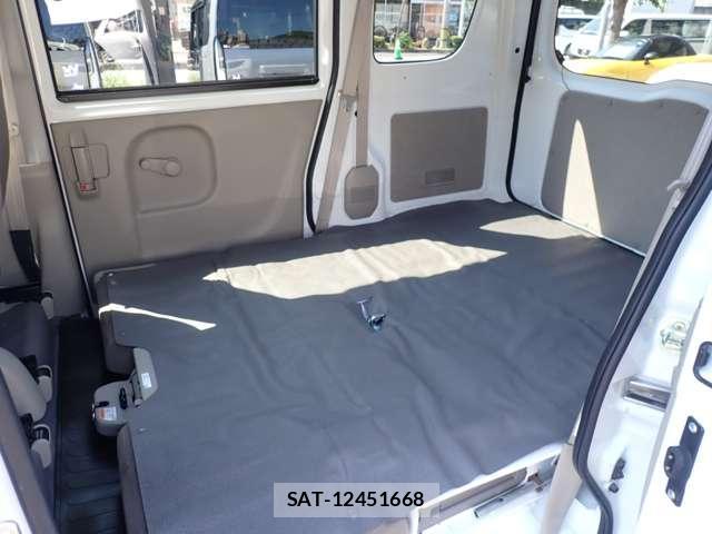 Suzuki EVERY 2024-01 8223837-11