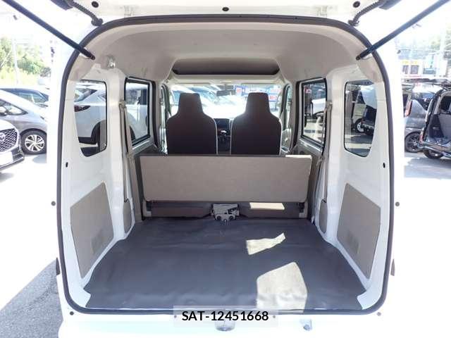 Suzuki EVERY 2024-01 8223837-12