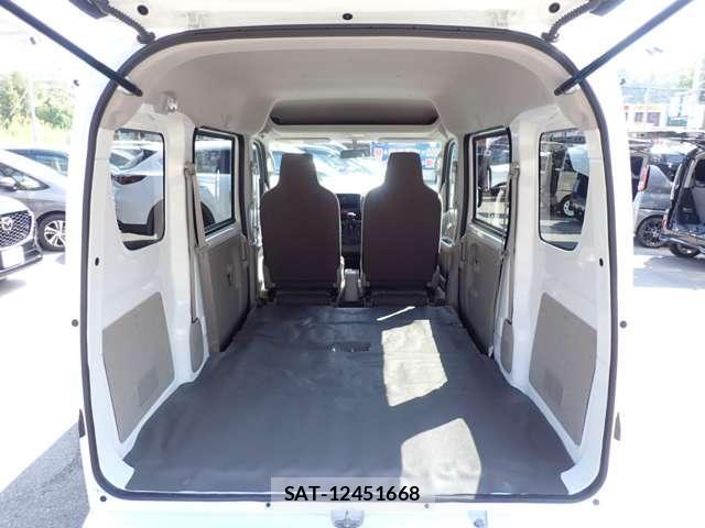 Suzuki EVERY 2024-01 8223837-14