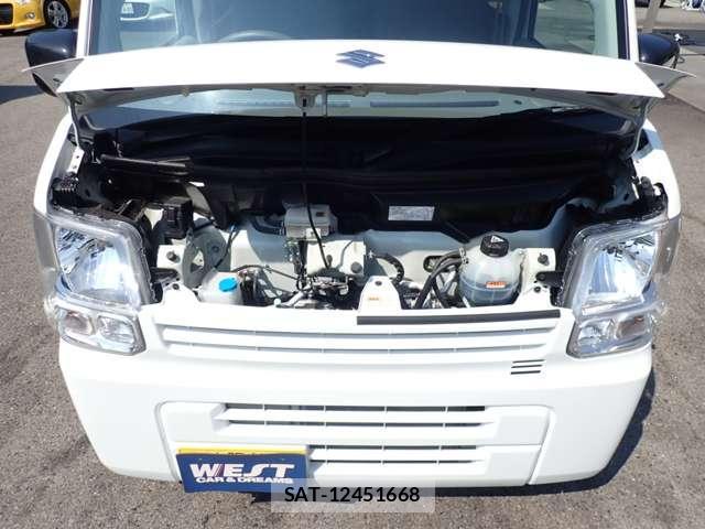 Suzuki EVERY 2024-01 8223837-5