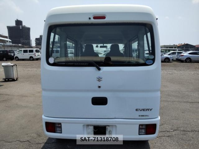Suzuki EVERY 2016-07 8224906-3