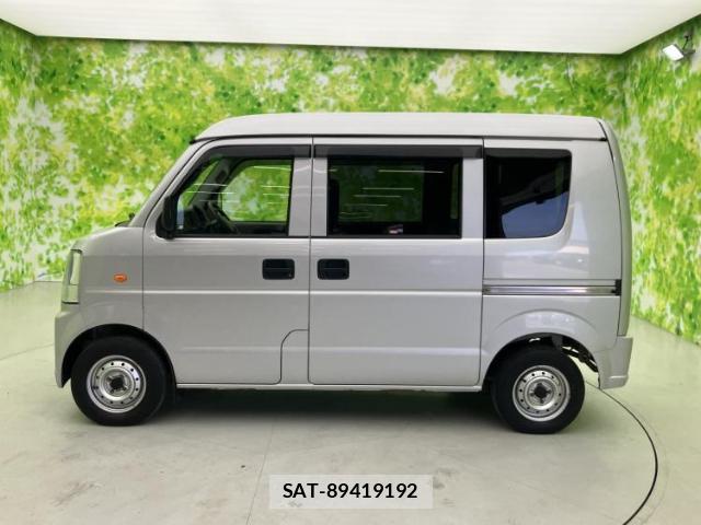 Suzuki EVERY 2012-05 8225297-1