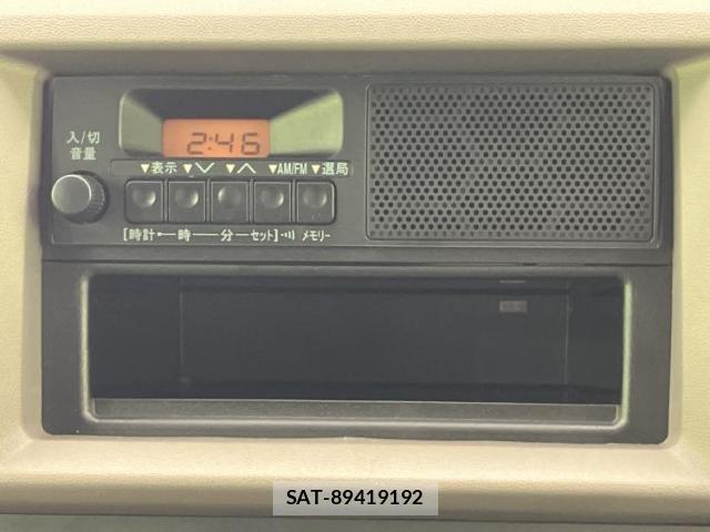 Suzuki EVERY 2012-05 8225297-8