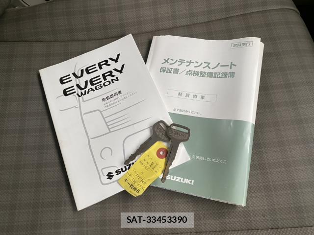 Suzuki EVERY 2010-07 8225609-19