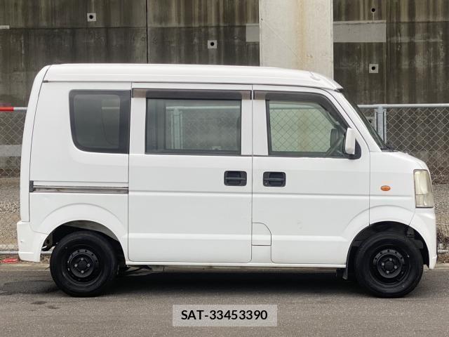 Suzuki EVERY 2010-07 8225609-9