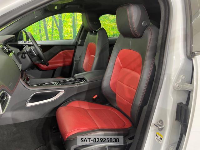 Jaguar F-PACE 2019-02 8219464-8