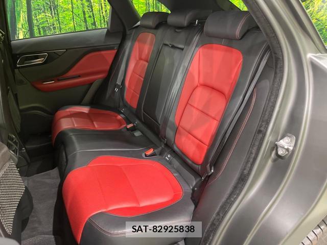 Jaguar F-PACE 2019-02 8219464-9