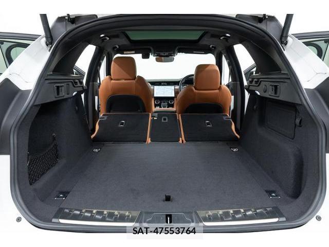 Jaguar F-PACE 2022-06 8221749-15