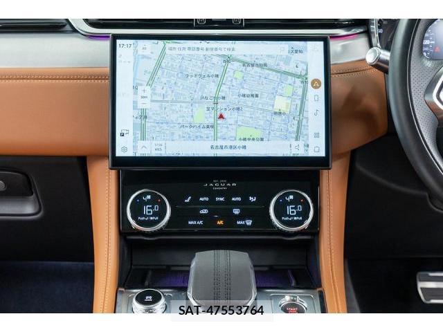 Jaguar F-PACE 2022-06 8221749-18