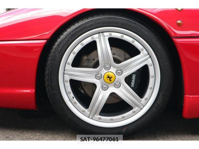 Ferrari F355 1995-02 8223870-6