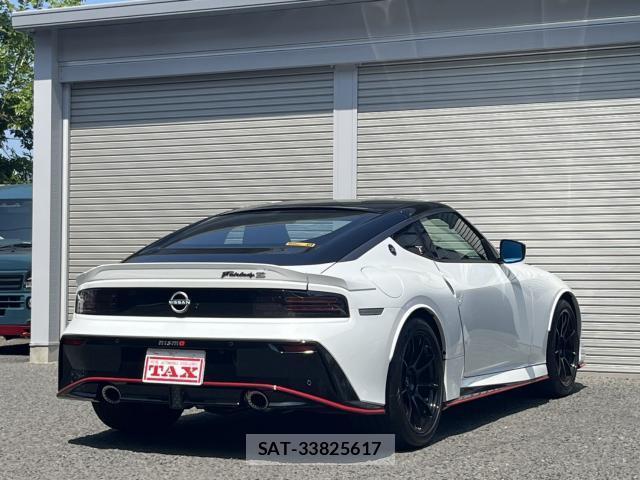 Nissan FAIRLADY Z 2024-12 8216223-1