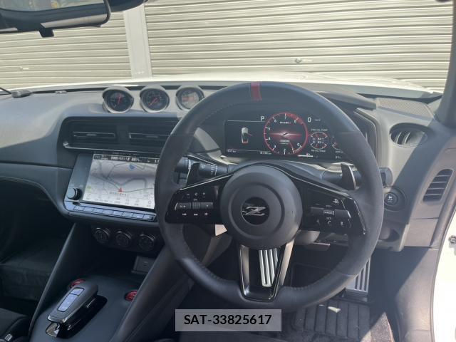 Nissan FAIRLADY Z 2024-12 8216223-2