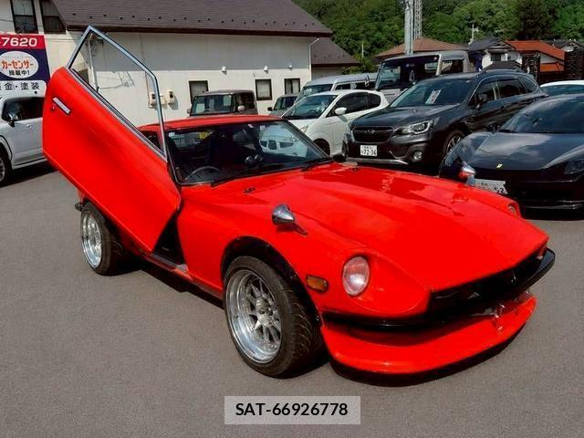 Nissan FAIRLADY Z 1977-12 8220913-13