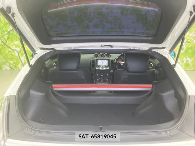 Nissan FAIRLADY Z 2011-11 8225306-5