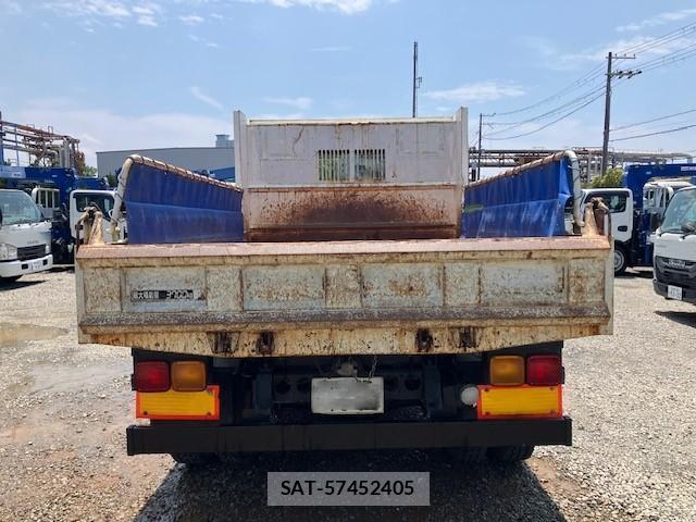 MITSUBISHI FUSO Fighter 2011 8217173-1