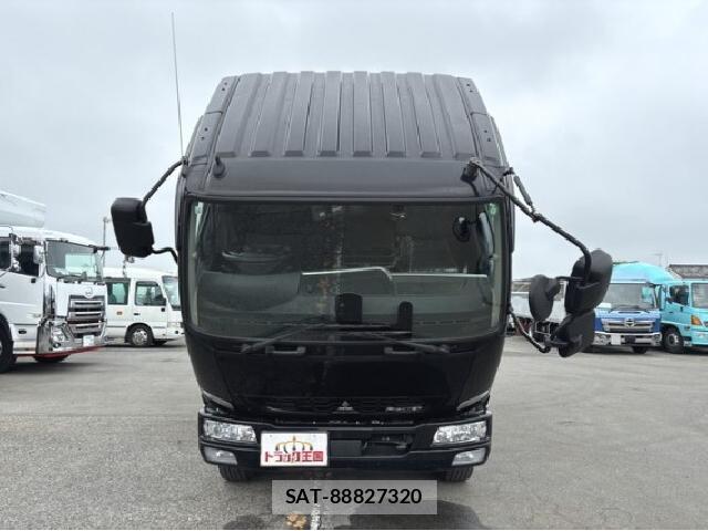 MITSUBISHI FUSO Fighter 2023 8221783-14