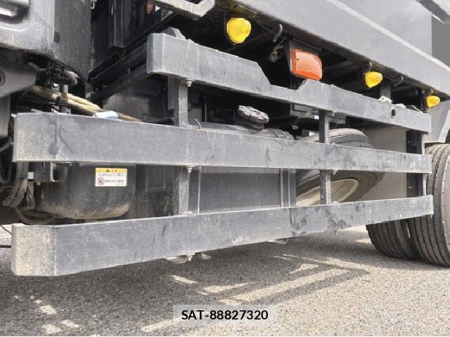 MITSUBISHI FUSO Fighter 2023 8221783-19