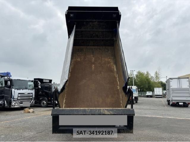 MITSUBISHI FUSO Fighter 2024 8221784-15